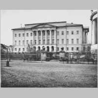 Университет (новое здание)